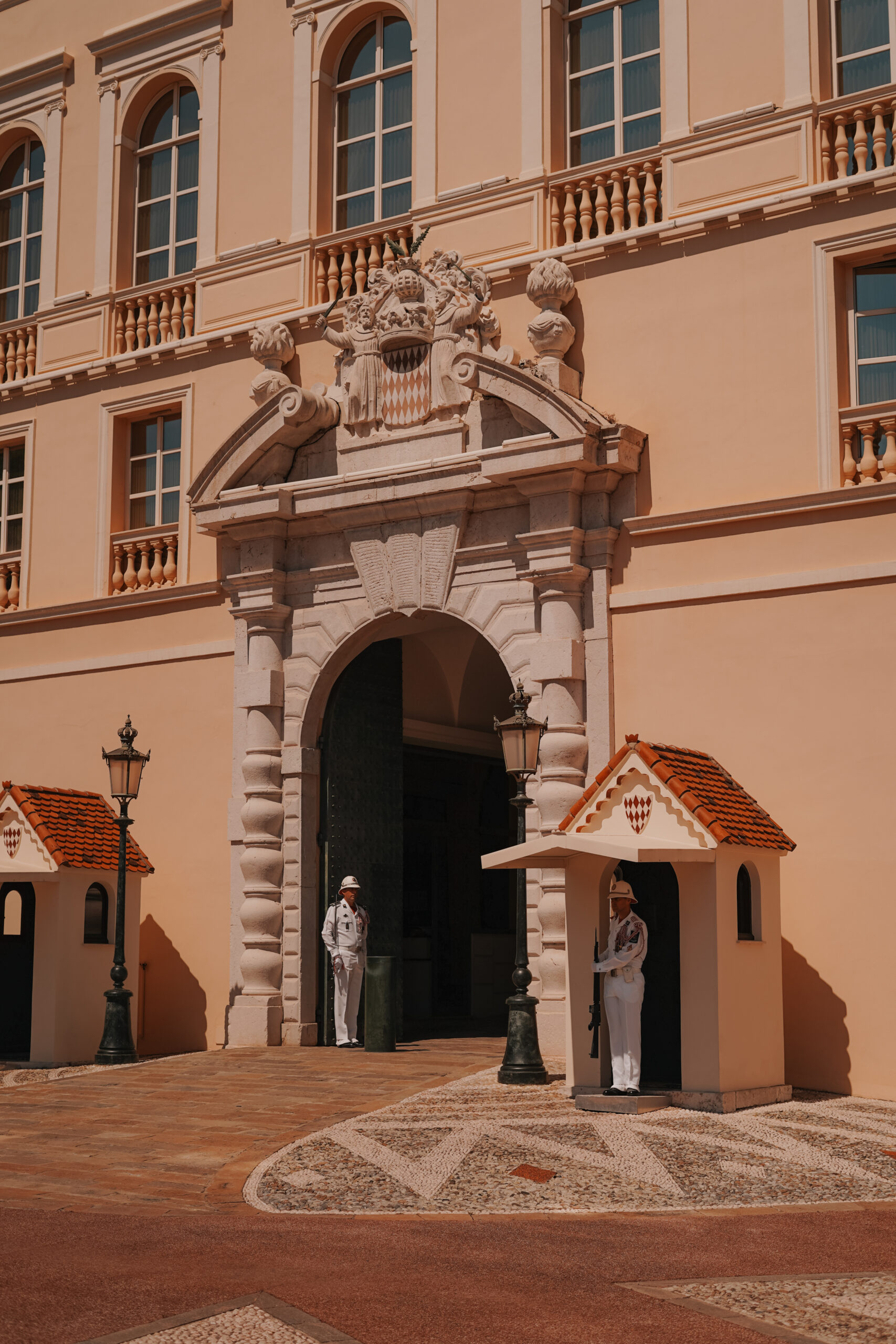 Changing the guard in le Palais - City Guide to Monaco