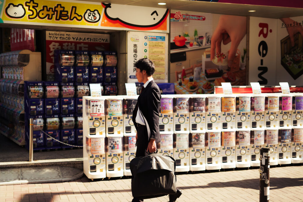 12 Things That Will Surprise You When You Arrive in Japan (2026) japan gashapon 2